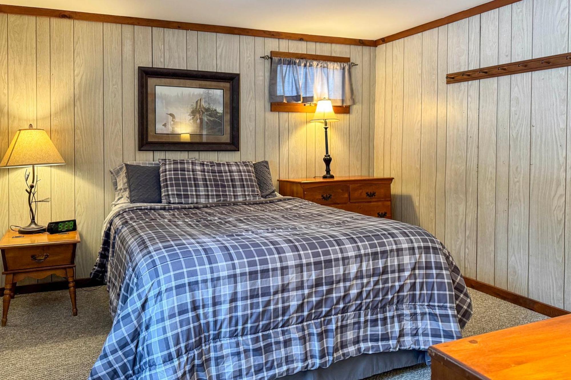 Lake Pleasant Cabin 3 Acres, Kayaks&Beach! Bagian luar foto