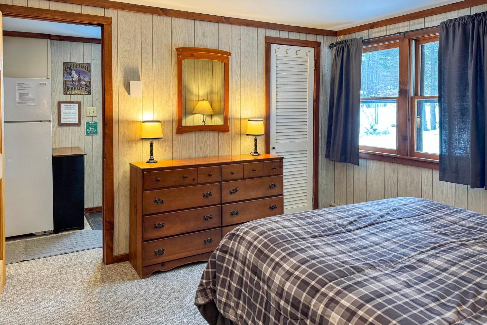 Lake Pleasant Cabin 3 Acres, Kayaks&Beach! Bagian luar foto